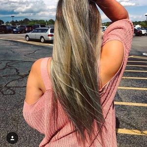 FOREVER 21 SHOULDER CUT OUT SWEATER